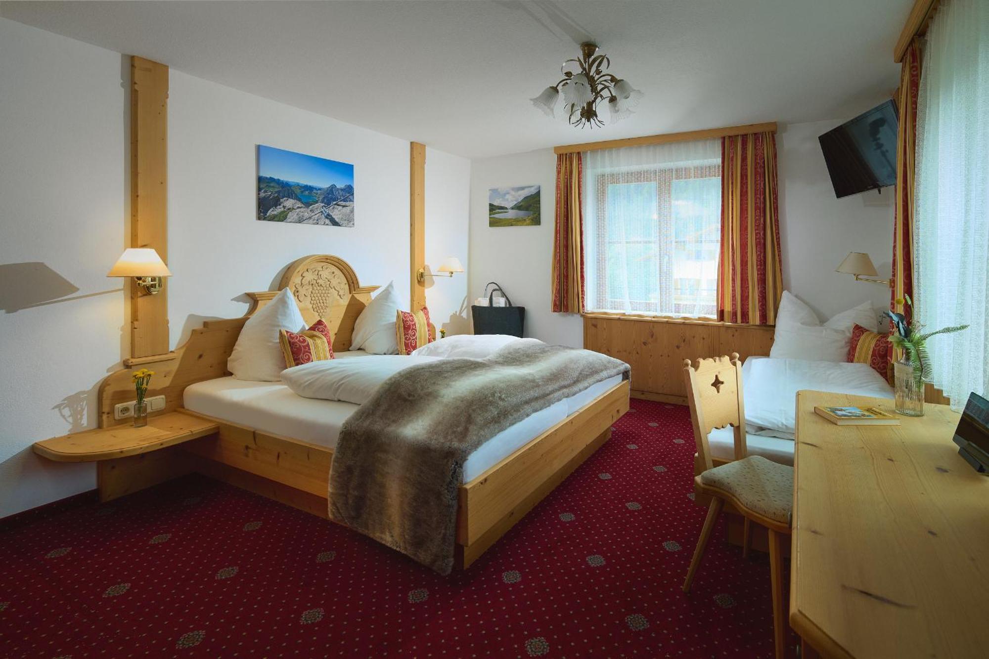 Montafon Moments Hotel Gortipohl Exterior foto